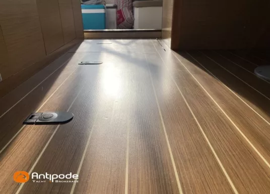 JEANNEAU - MERRY FISHER 10 - 28