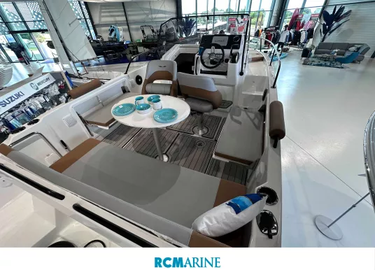 BENETEAU - FLYER 7 SUNDECK - 4