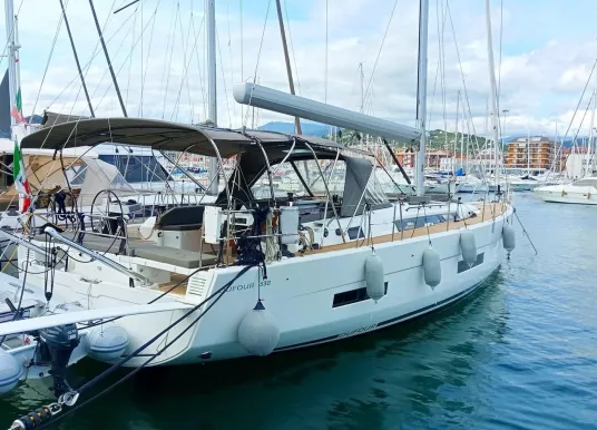 DUFOUR YACHTS - DUFOUR 530