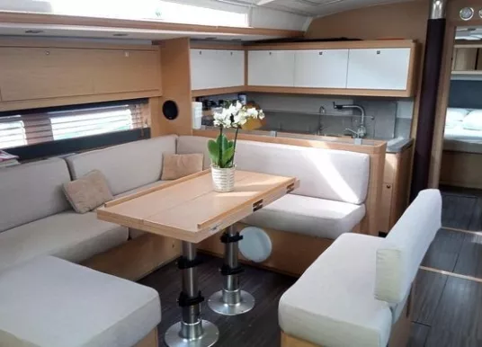 DUFOUR YACHTS - DUFOUR 530 - 24
