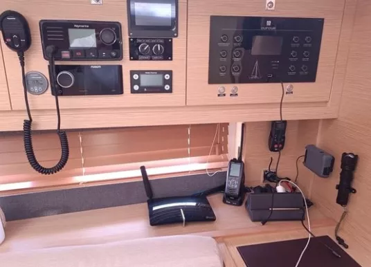 DUFOUR YACHTS - DUFOUR 530 - 39