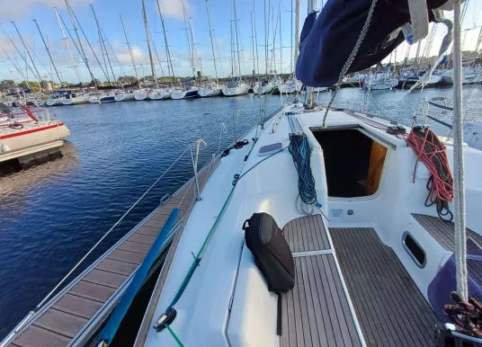 DUFOUR YACHTS - DUFOUR 34 PERFORMANCE - 8