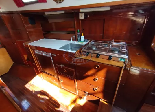 LECOMTE YACHTS - MEDALIST 33 MK2 - 11