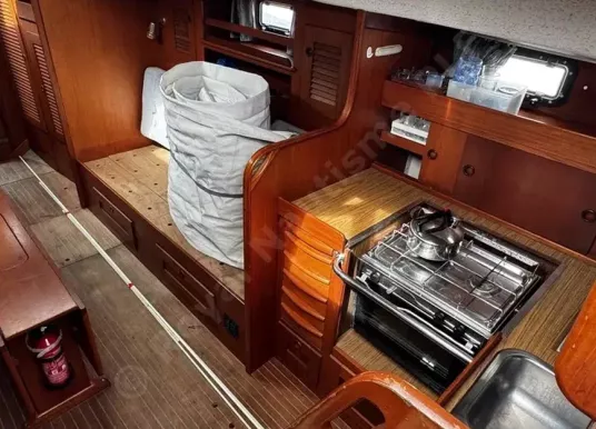 HALLBERG-RASSY - HALLBERG-RASSY 38 - 11