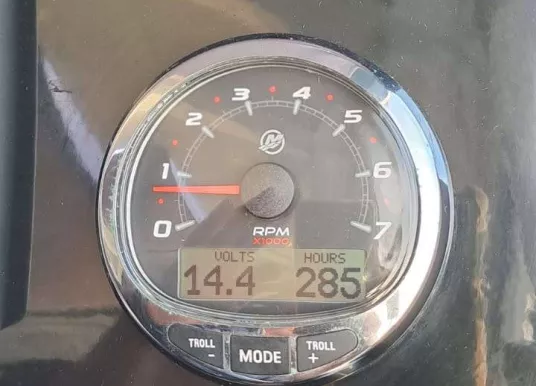 JEANNEAU - MERRY FISHER 695 - 9