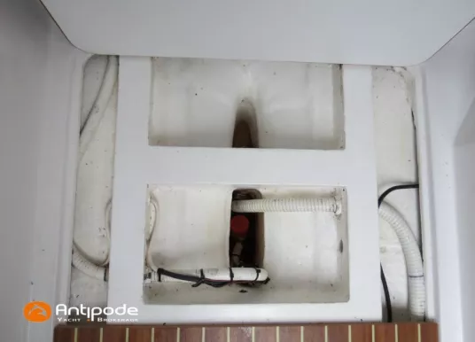 J COMPOSITES - J 100 - 12