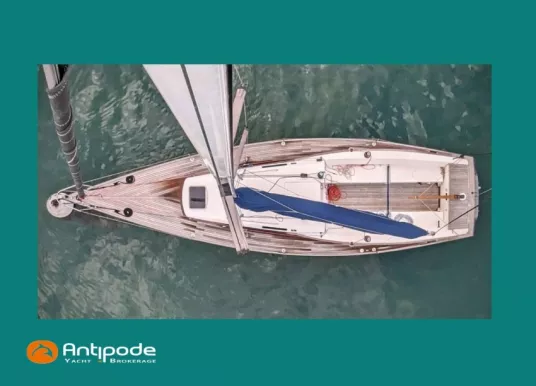 J COMPOSITES - J 100 - 5