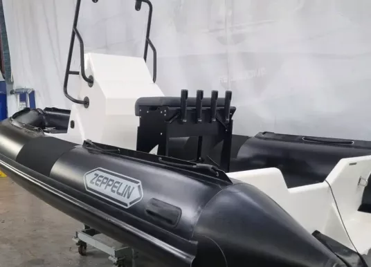 ZEPPELIN - 18 VPRO - 9