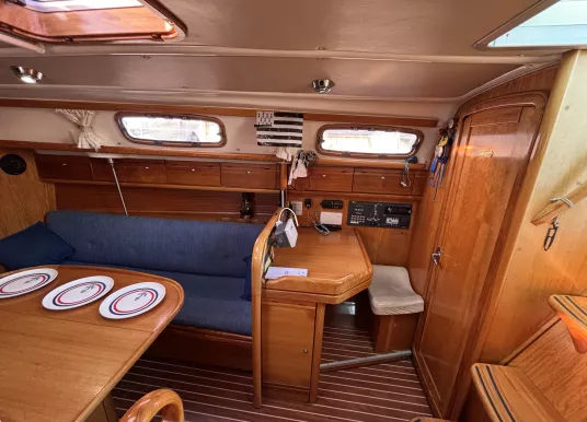 BAVARIA YACHTS - BAVARIA 30 CRUISER - 11