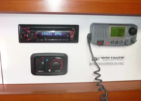 DUFOUR YACHTS - DUFOUR 380 - 15