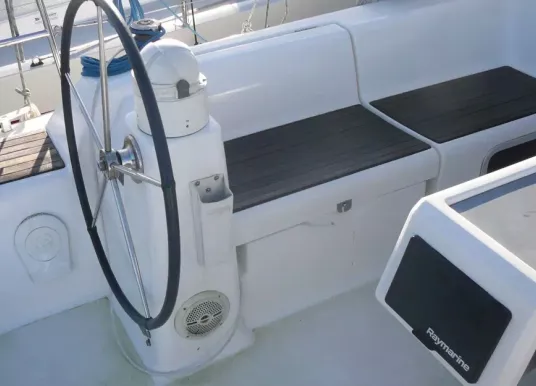 DUFOUR YACHTS - DUFOUR 380 - 5