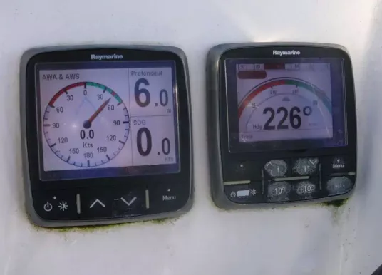 DUFOUR YACHTS - DUFOUR 380 - 10