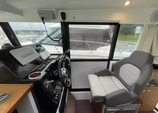 JEANNEAU - MERRY FISHER 895 SPORT - 12