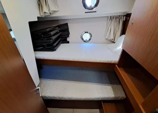 BENETEAU - SWIFT TRAWLER 35 - 11