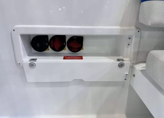 WELLCRAFT - WELLCRAFT 28 EXPLORER - 16