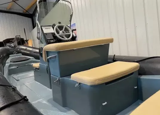 BOMBARD - SUNRIDER 700 - 9