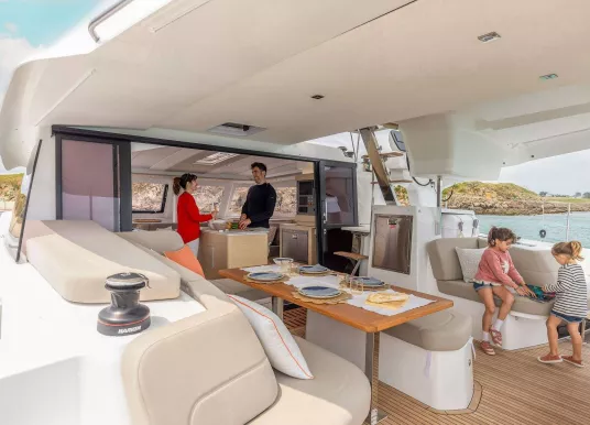 FOUNTAINE PAJOT - FP 41 - 2