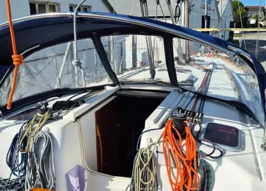 DUFOUR YACHTS - DUFOUR 365 - 11