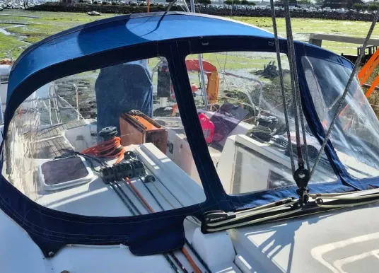 DUFOUR YACHTS - DUFOUR 365 - 12