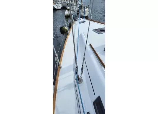 DUFOUR YACHTS - DUFOUR 365 - 8