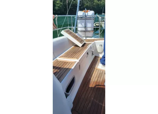 DUFOUR YACHTS - DUFOUR 365 - 9