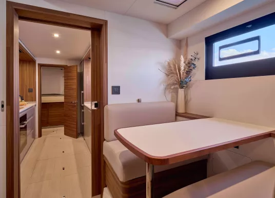 FOUNTAINE PAJOT - POWER 80 - 29