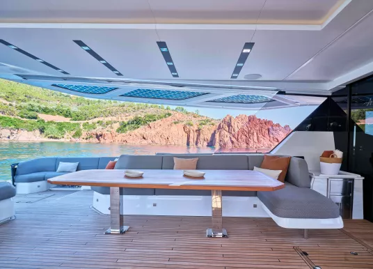 FOUNTAINE PAJOT - POWER 80 - 10