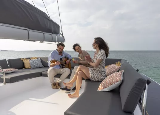 FOUNTAINE PAJOT - AURA 51 - 14