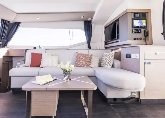 FOUNTAINE PAJOT - AURA 51 - 23