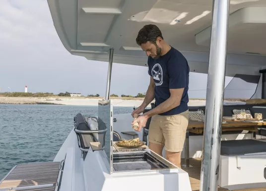 FOUNTAINE PAJOT - AURA 51 - 9