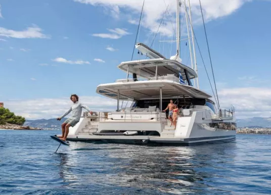 FOUNTAINE PAJOT - THIRA 80 - 2