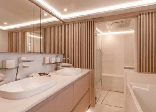 FOUNTAINE PAJOT - THIRA 80 - 17