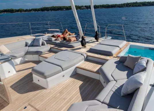 FOUNTAINE PAJOT - THIRA 80 - 8