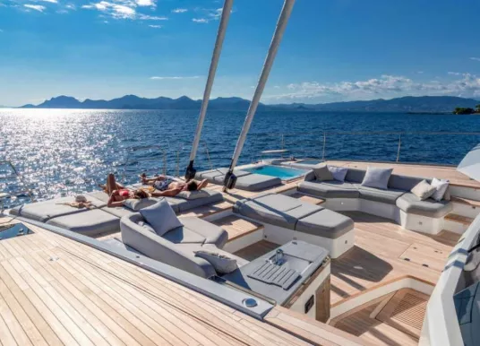 FOUNTAINE PAJOT - THIRA 80 - 9