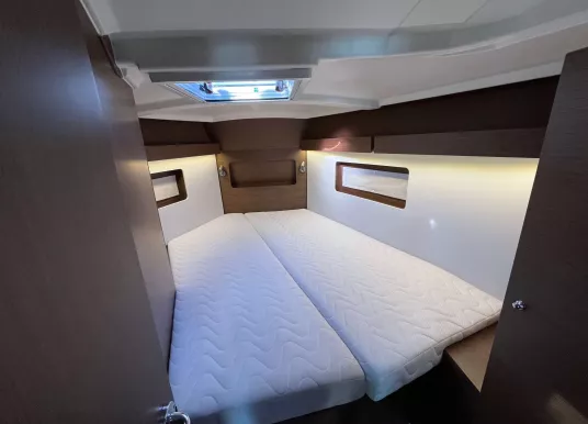 BENETEAU - OCEANIS 37.1 - 12