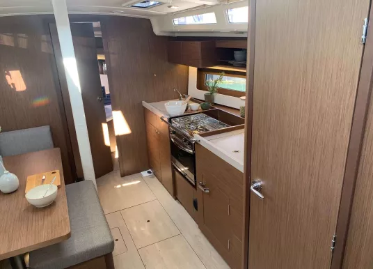 BENETEAU - OCEANIS 37.1 - 13