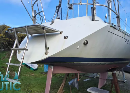 BENETEAU - FIRST 325 - 14