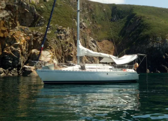 BENETEAU - FIRST 325 - 29