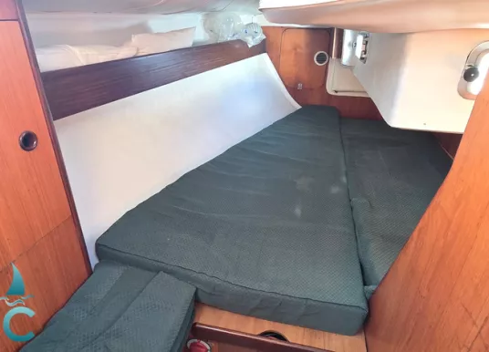 BENETEAU - FIRST 325 - 7