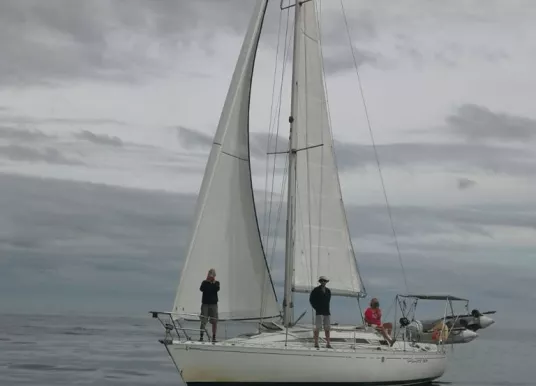 BENETEAU - FIRST 325 - 10