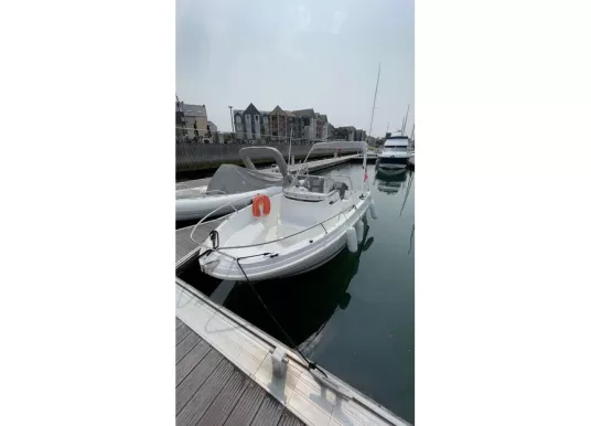 JEANNEAU - CAP CAMARAT 5.5 CC - 5