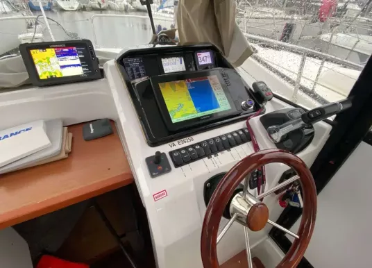 JEANNEAU - MERRY FISHER 855 - 12