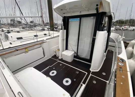 JEANNEAU - MERRY FISHER 855 - 8