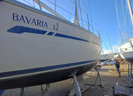 BAVARIA YACHTS - BAVARIA 32 - 2