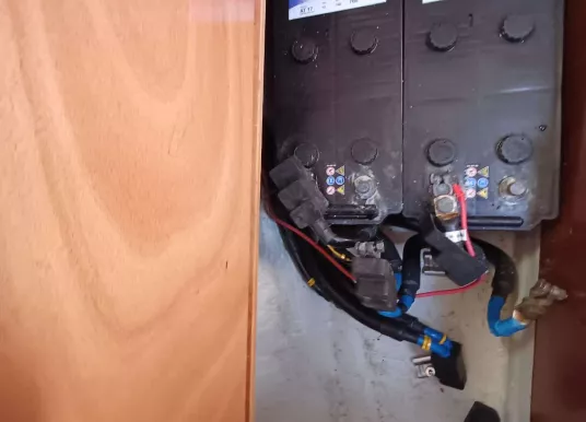 BAVARIA YACHTS - BAVARIA 32 - 37