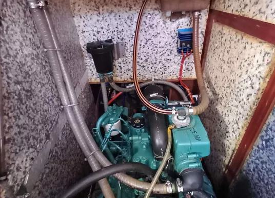 BAVARIA YACHTS - BAVARIA 32 - 38