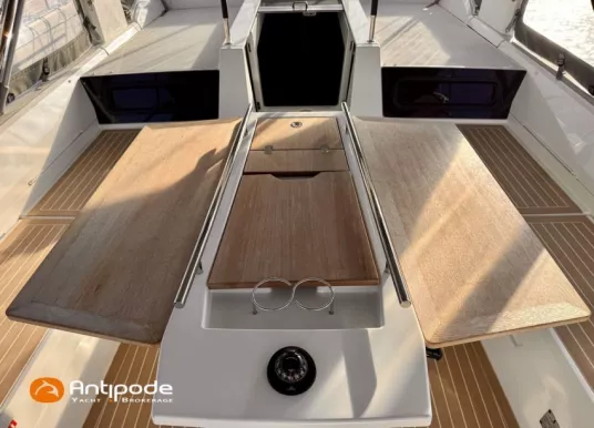 BENETEAU - OCEANIS 51.1 - 25