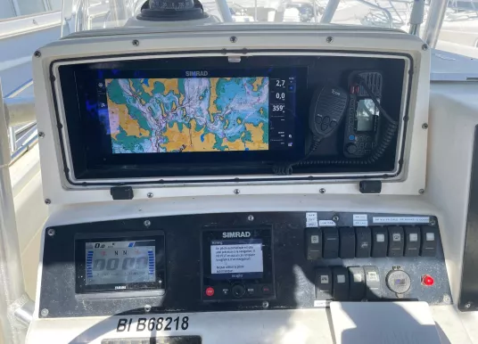BOSTON WHALER - OUTRAGE 260 - 9