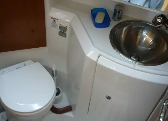 JEANNEAU - SUN ODYSSEY 36I - 9