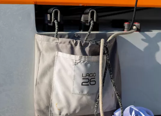 CHAMPIONSHIP YACHTING - LAGO 26 SPEEDSTER - 6